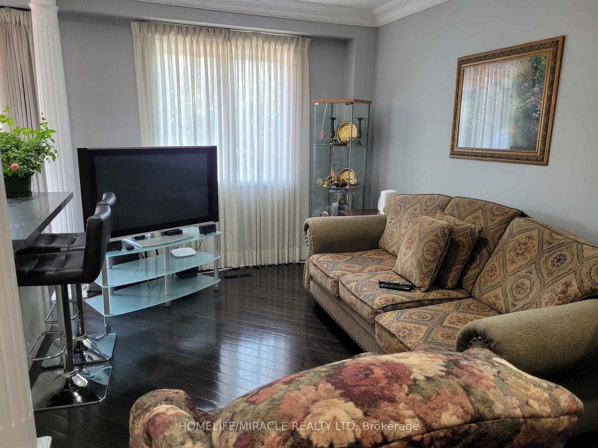 624 Dolly Bird Lane photo 3