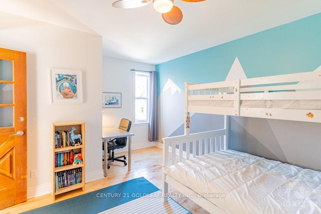 245 CAMBRIDGE Street photo 17