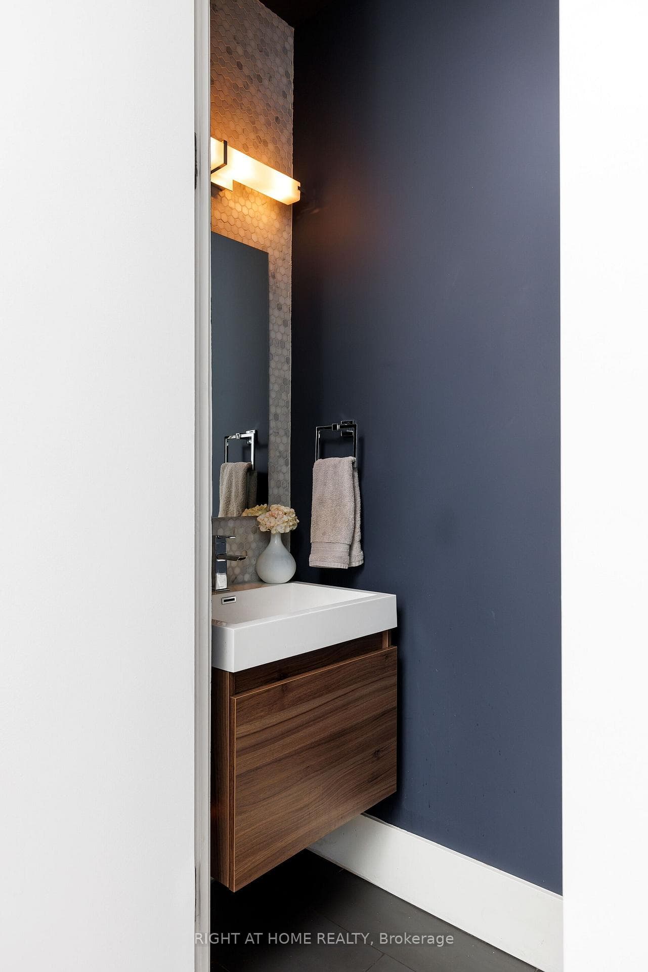 128 Hamilton Street photo 34
