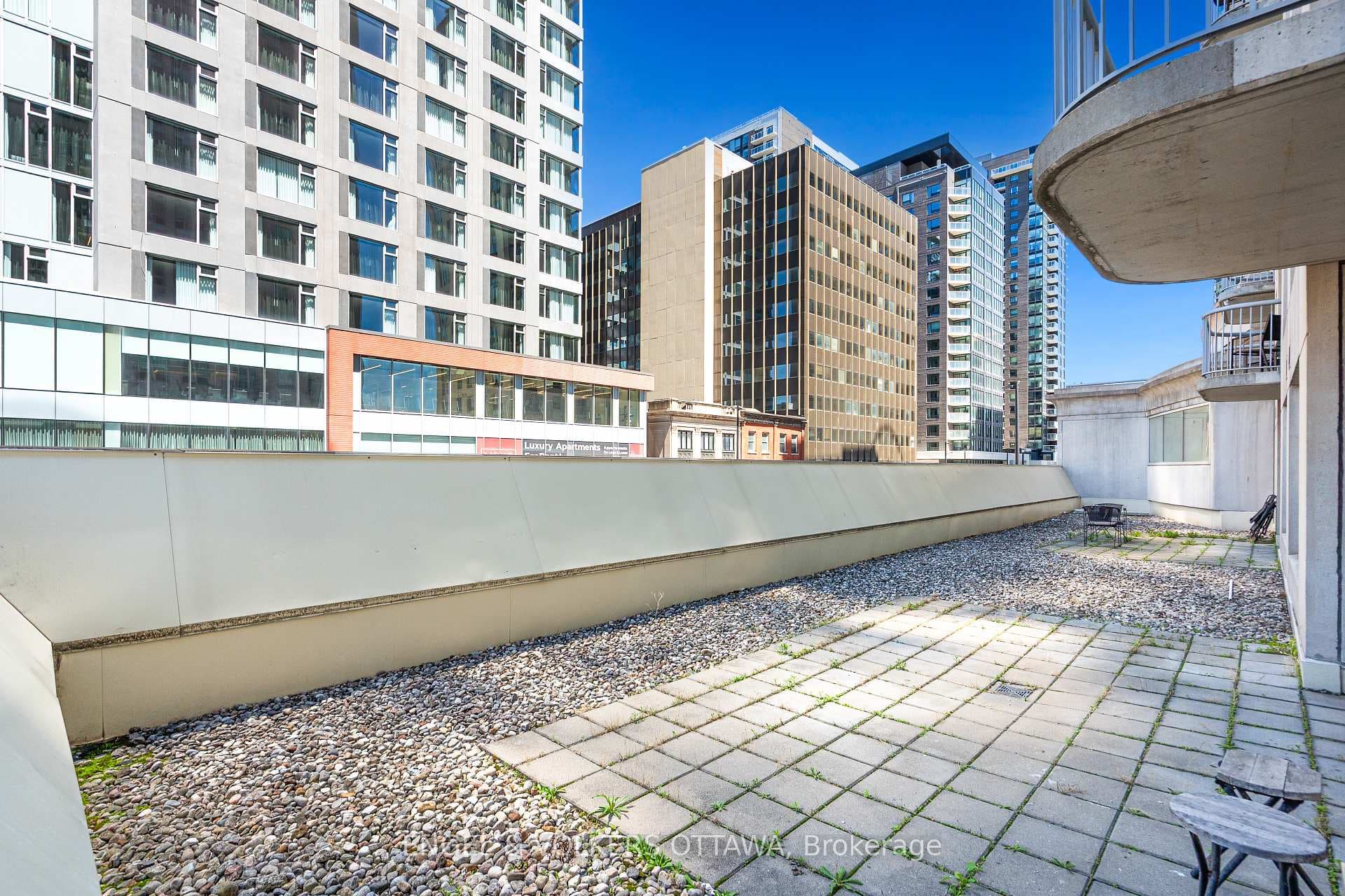200 RIDEAU Street Unit 202 photo 36