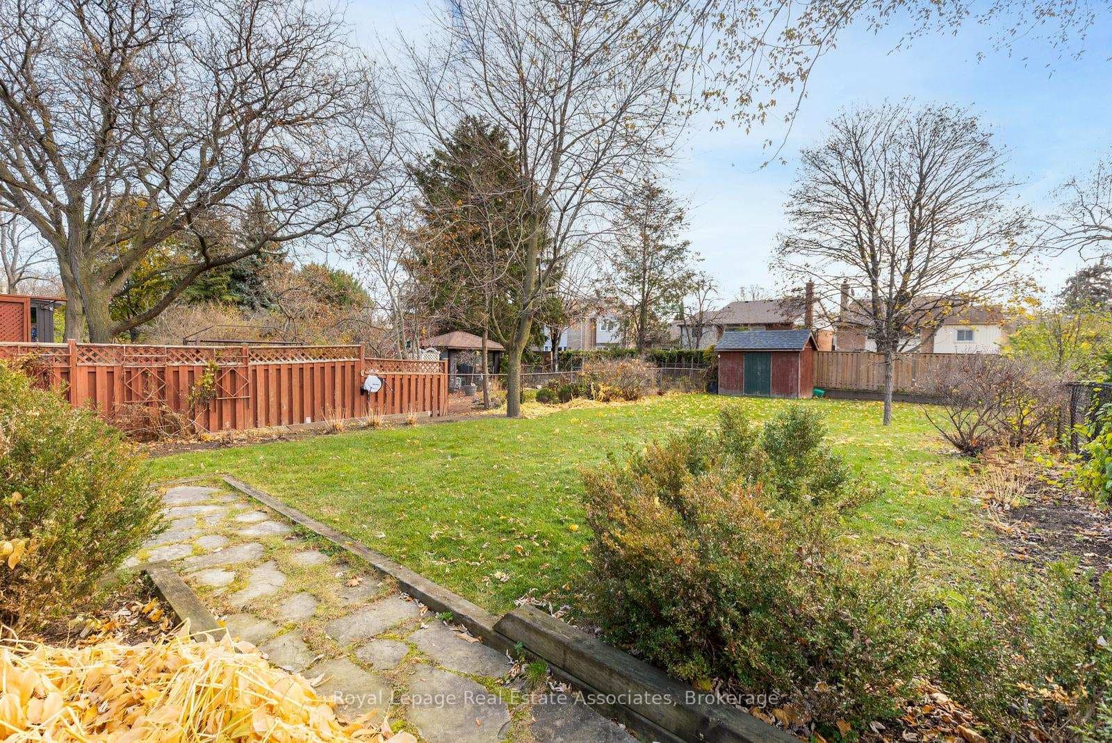 4384 Treetop Court photo 42