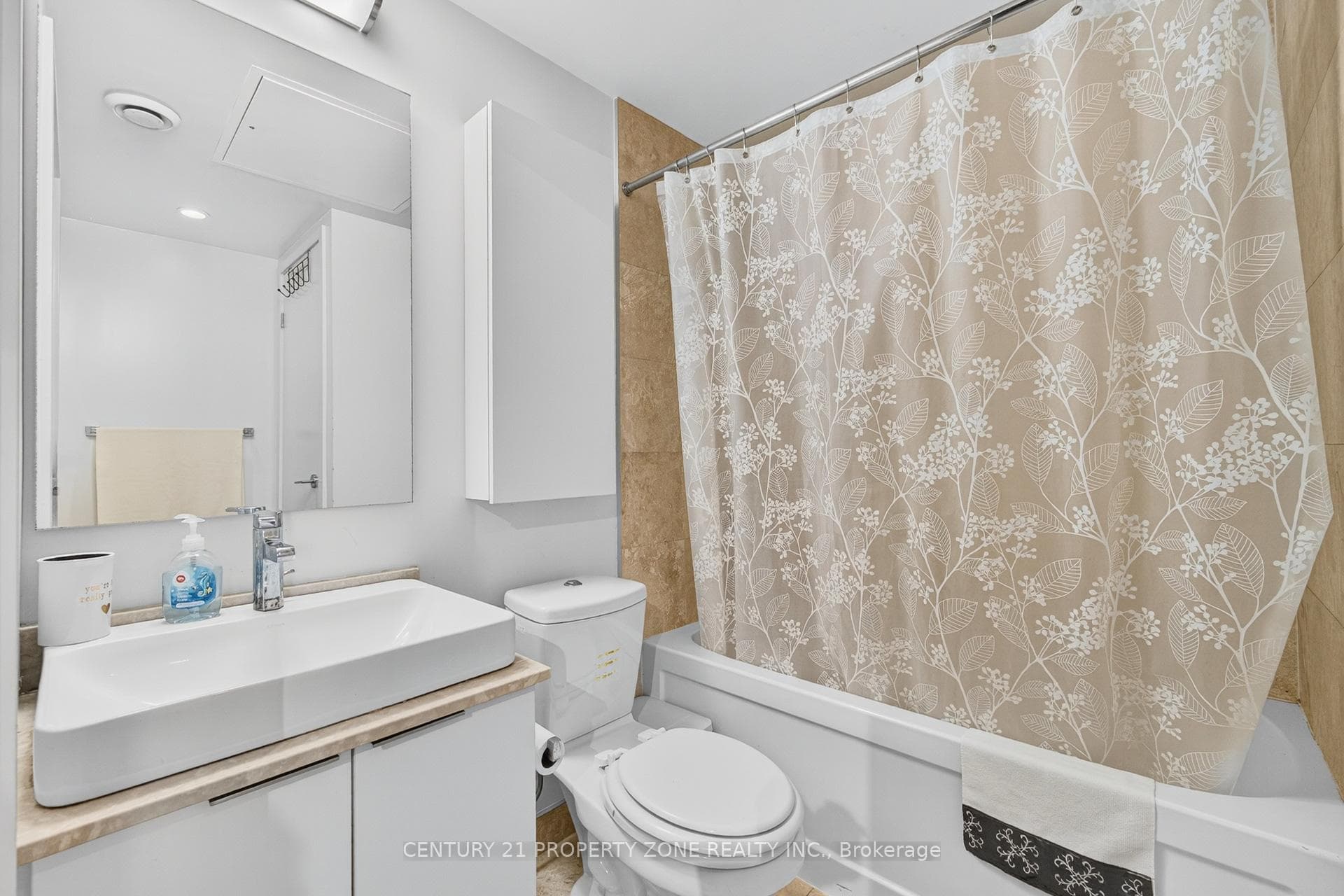 14 York Street Unit 4409 photo 35