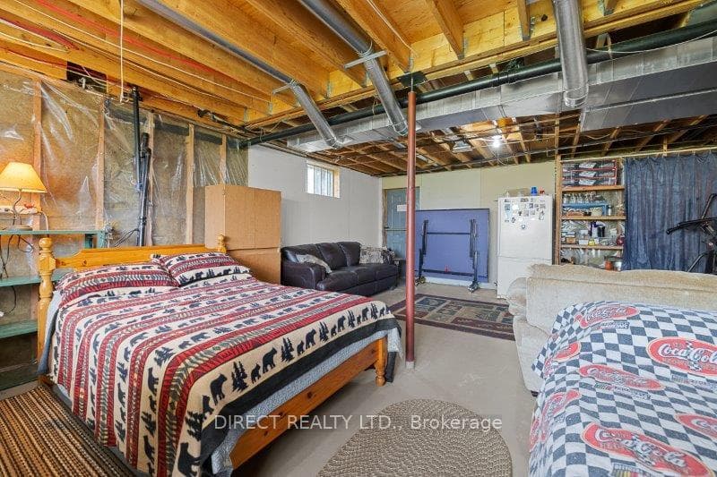 1367 Hamilton Road photo 23
