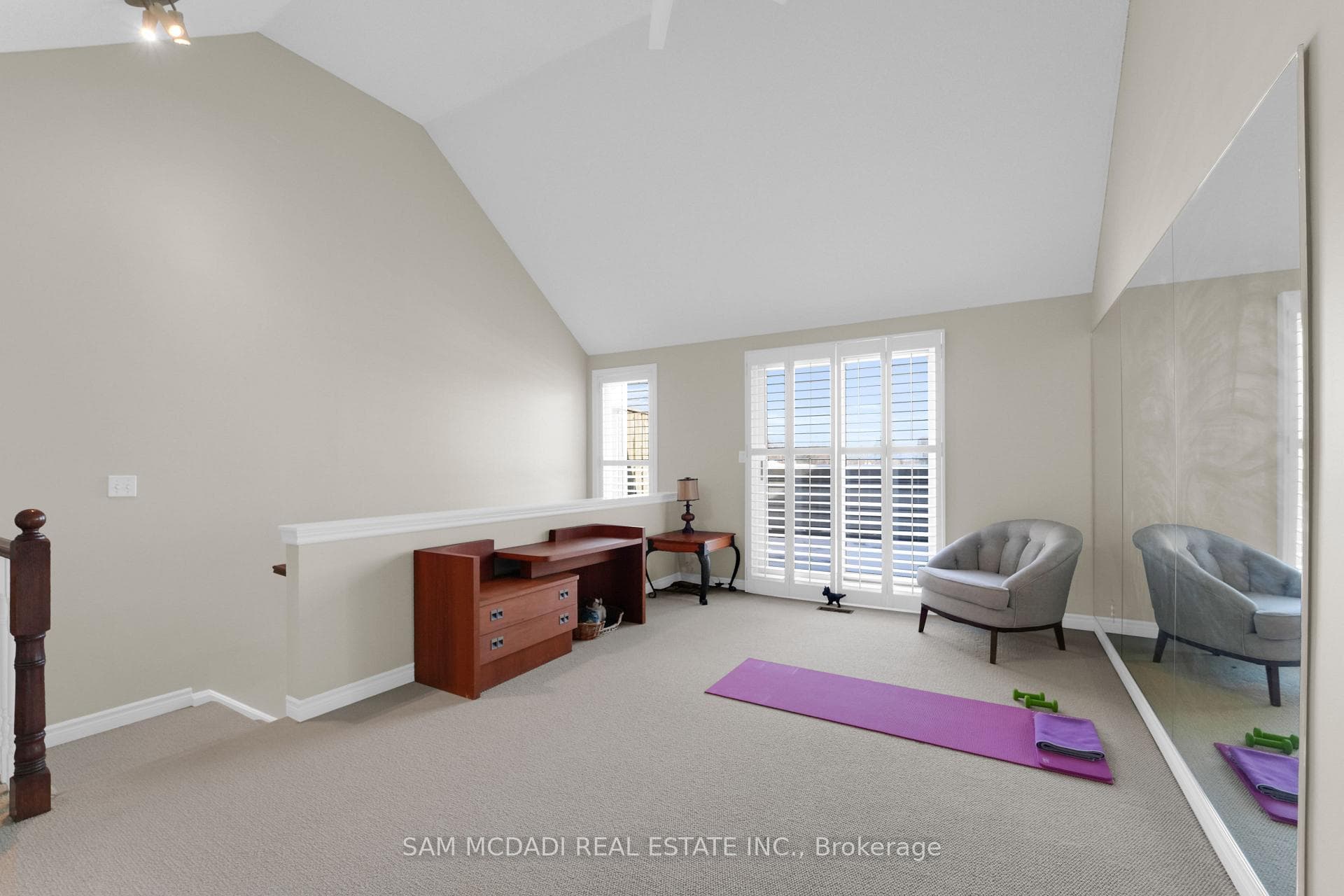 195 Grand Avenue Unit 1 photo 32