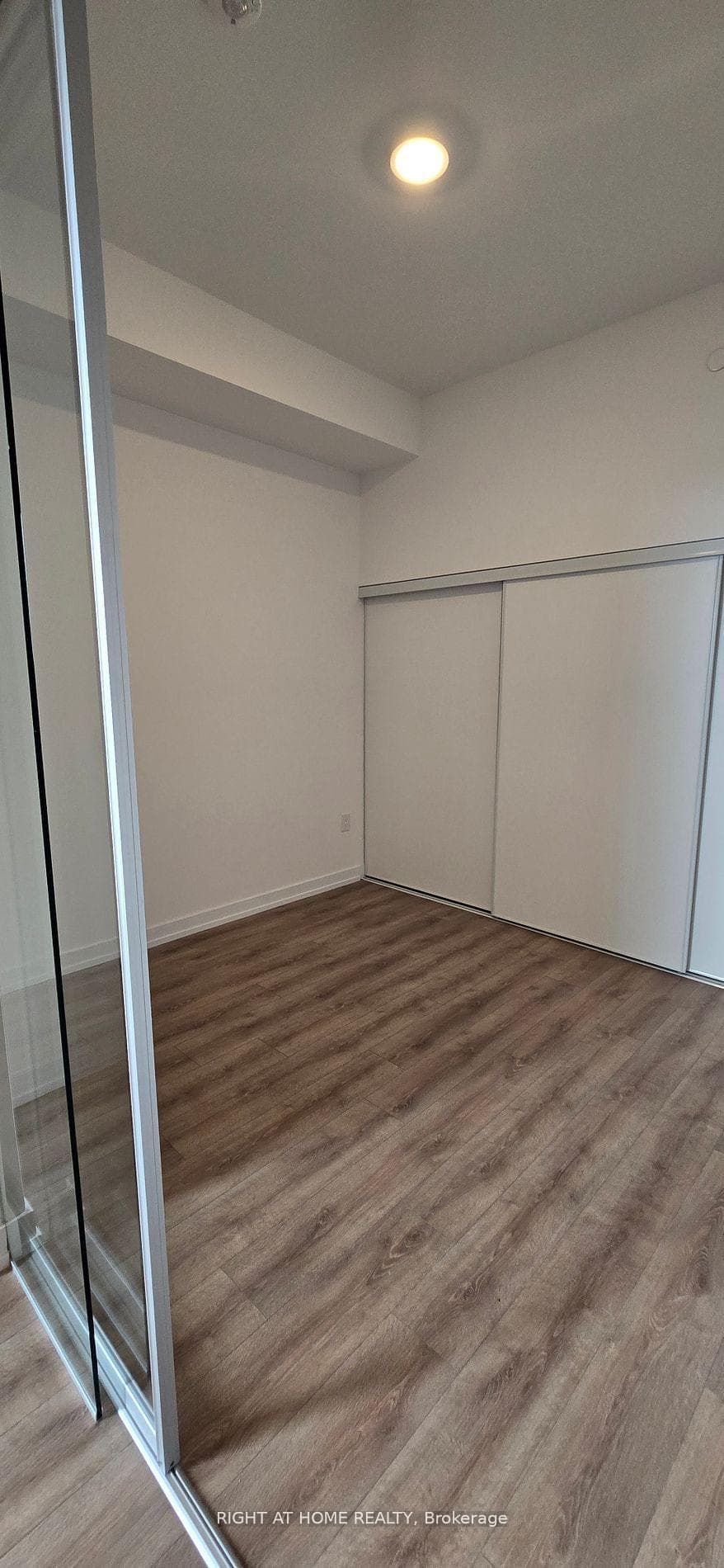 500 Dupont Street Unit 321 photo 16