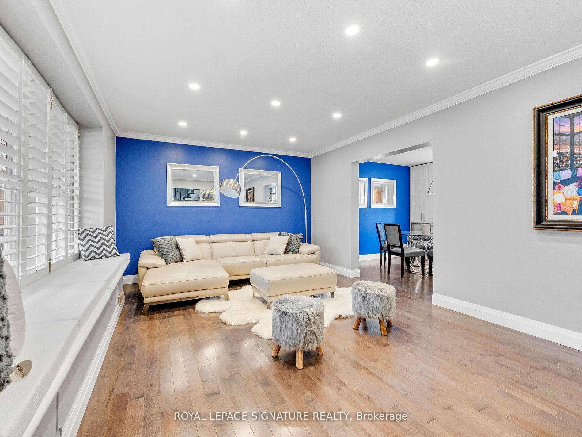 31 Hatherton Crescent photo 7