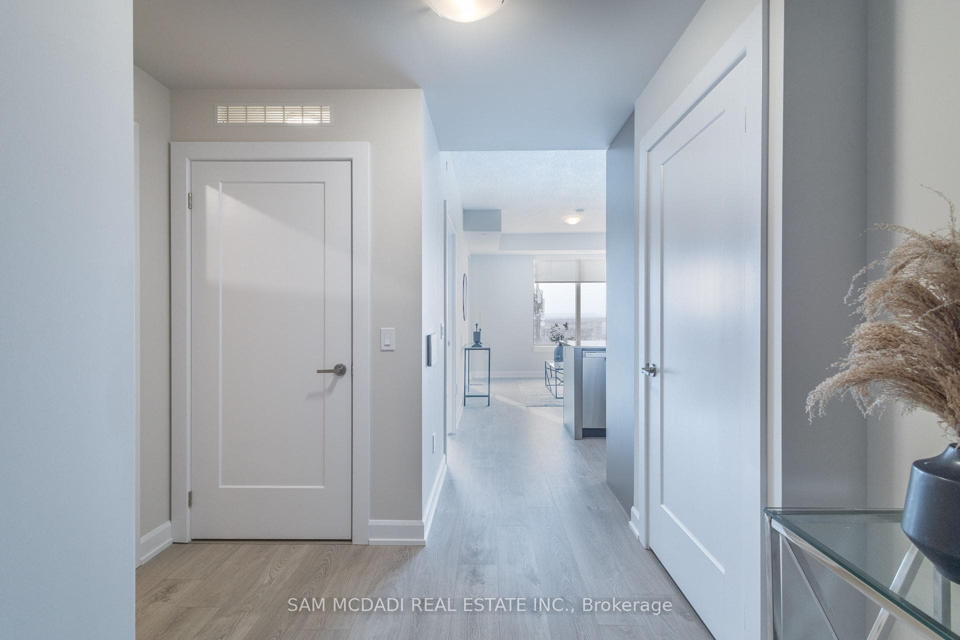3220 William Coltson Avenue Unit 1503 photo 4