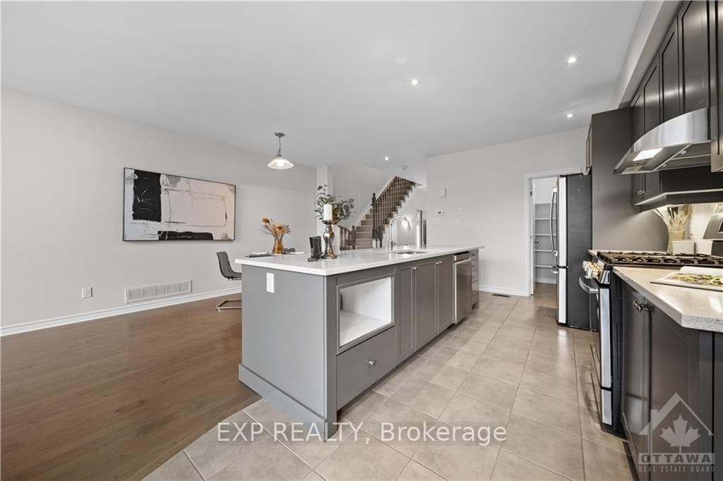 401 HARESFIELD Court photo 12