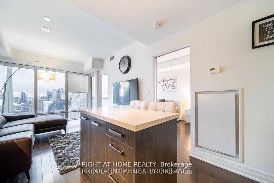 8 The Esplanade N/A Unit 3203 photo 8