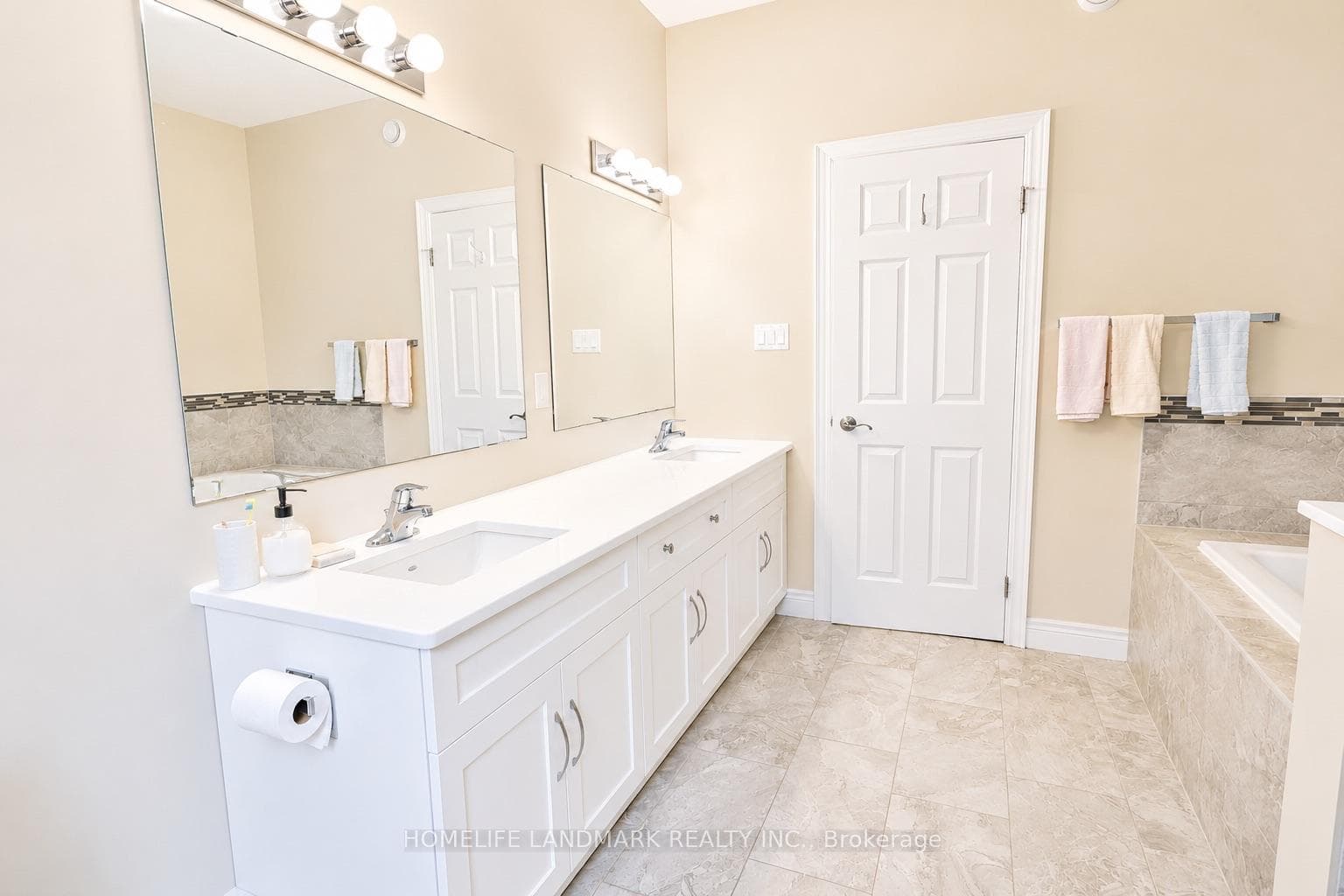 283 Macalister Boulevard photo 31