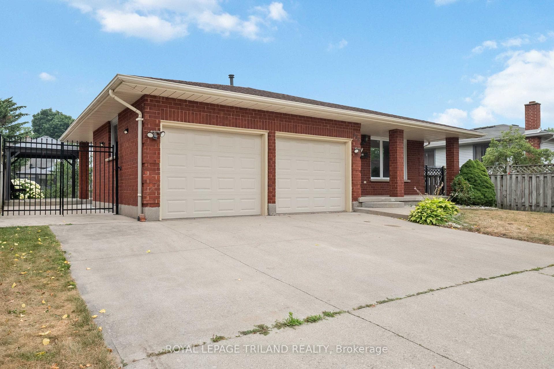 954 Chippewa Drive photo 2