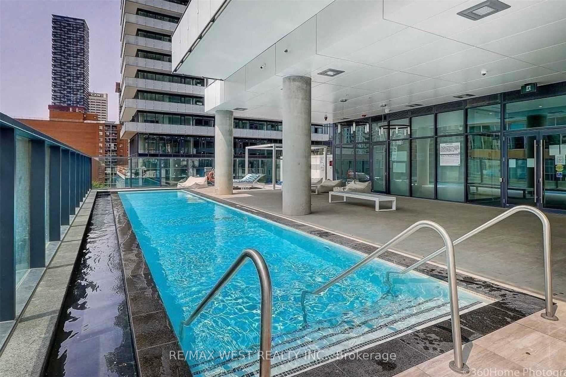 161 Roehampton Avenue Unit 3804 photo 23