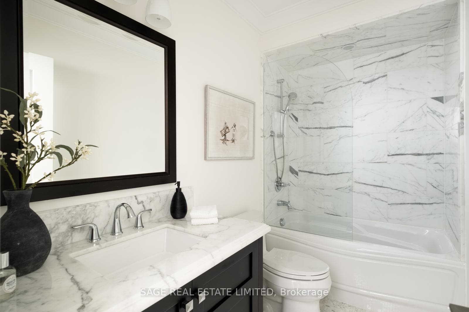 319 Lonsdale Road Unit 3D photo 30