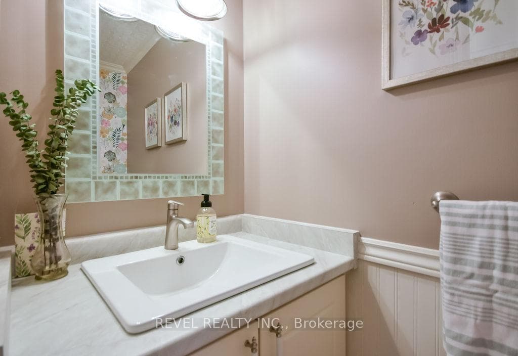 36 Athabaska Road photo 17