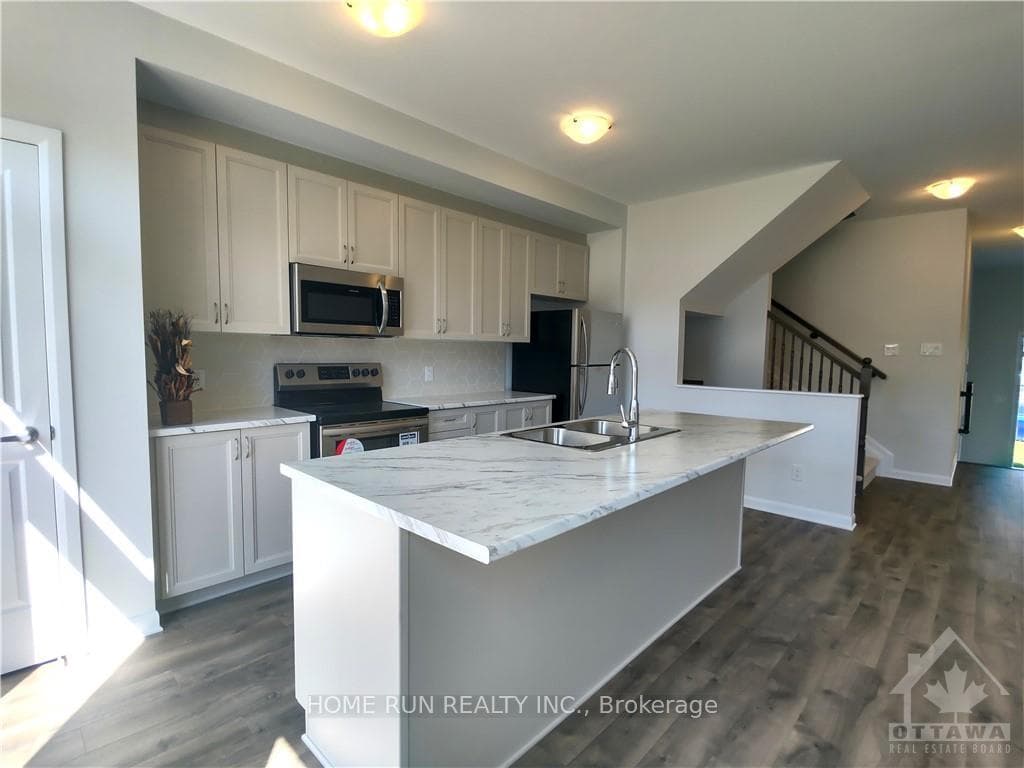 108 NATARE Place photo 6