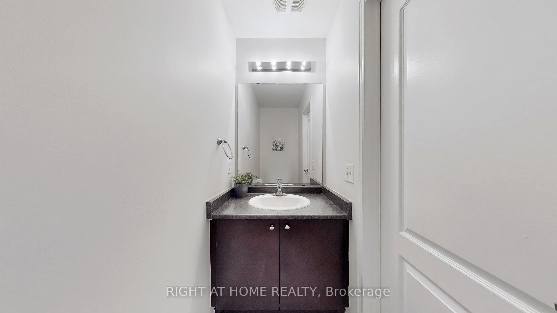 47 Harbourside Drive photo 17