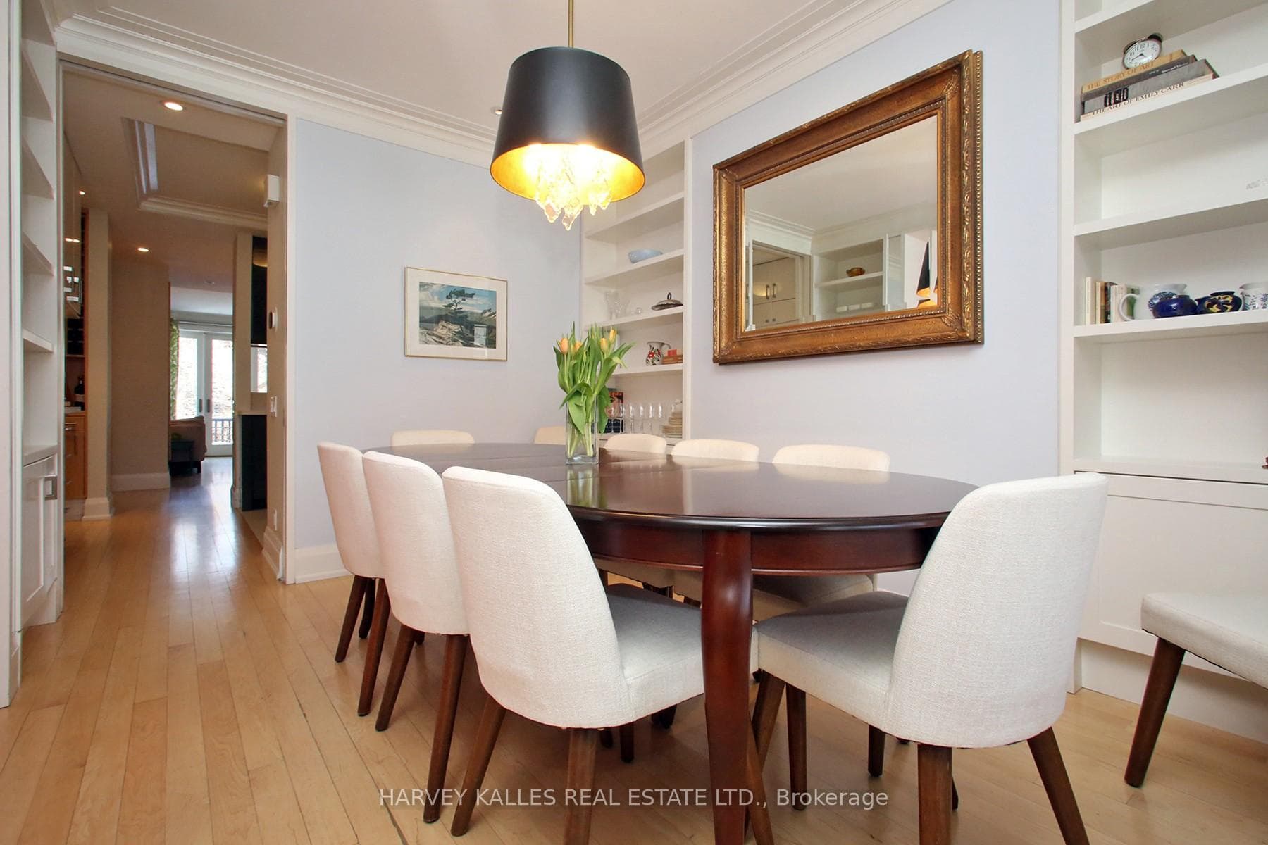 431 Sumach Street photo 8