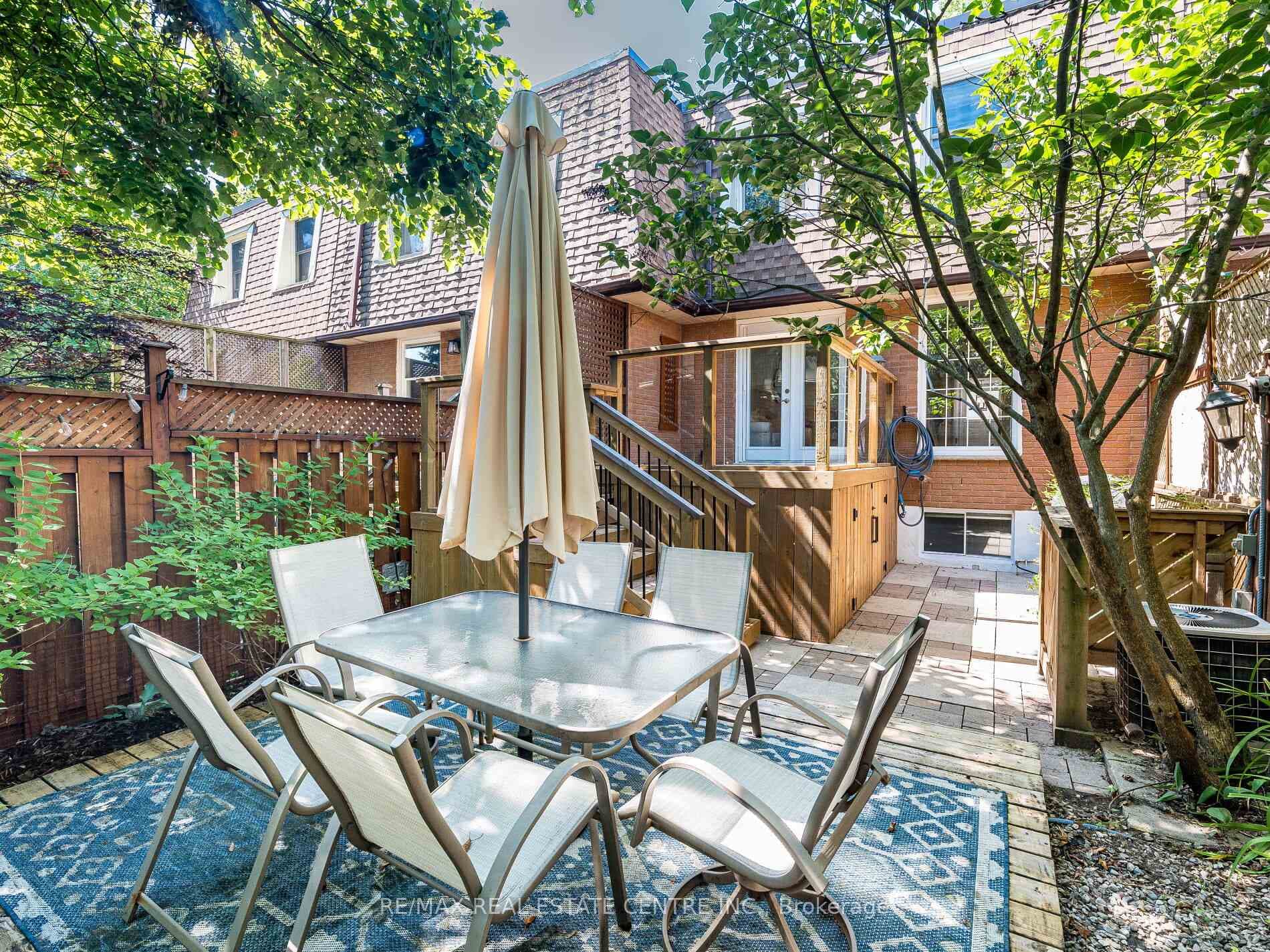 113 Brock Street photo 40