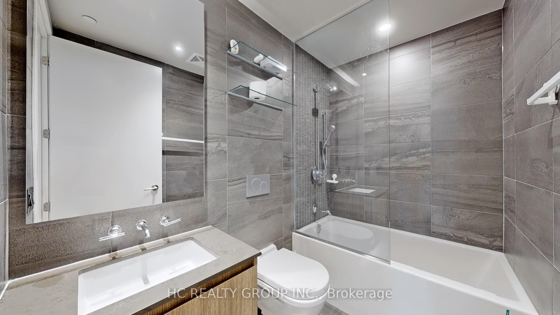 81 Wellesley Street Unit 1605 photo 20
