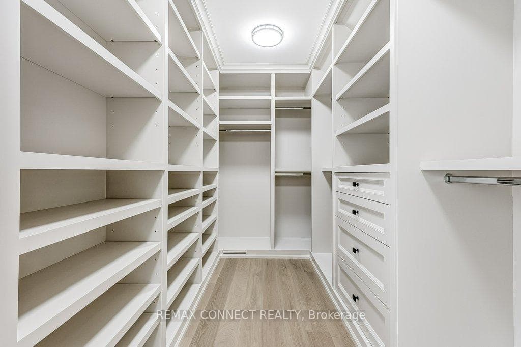 393 Rosebank Road photo 37