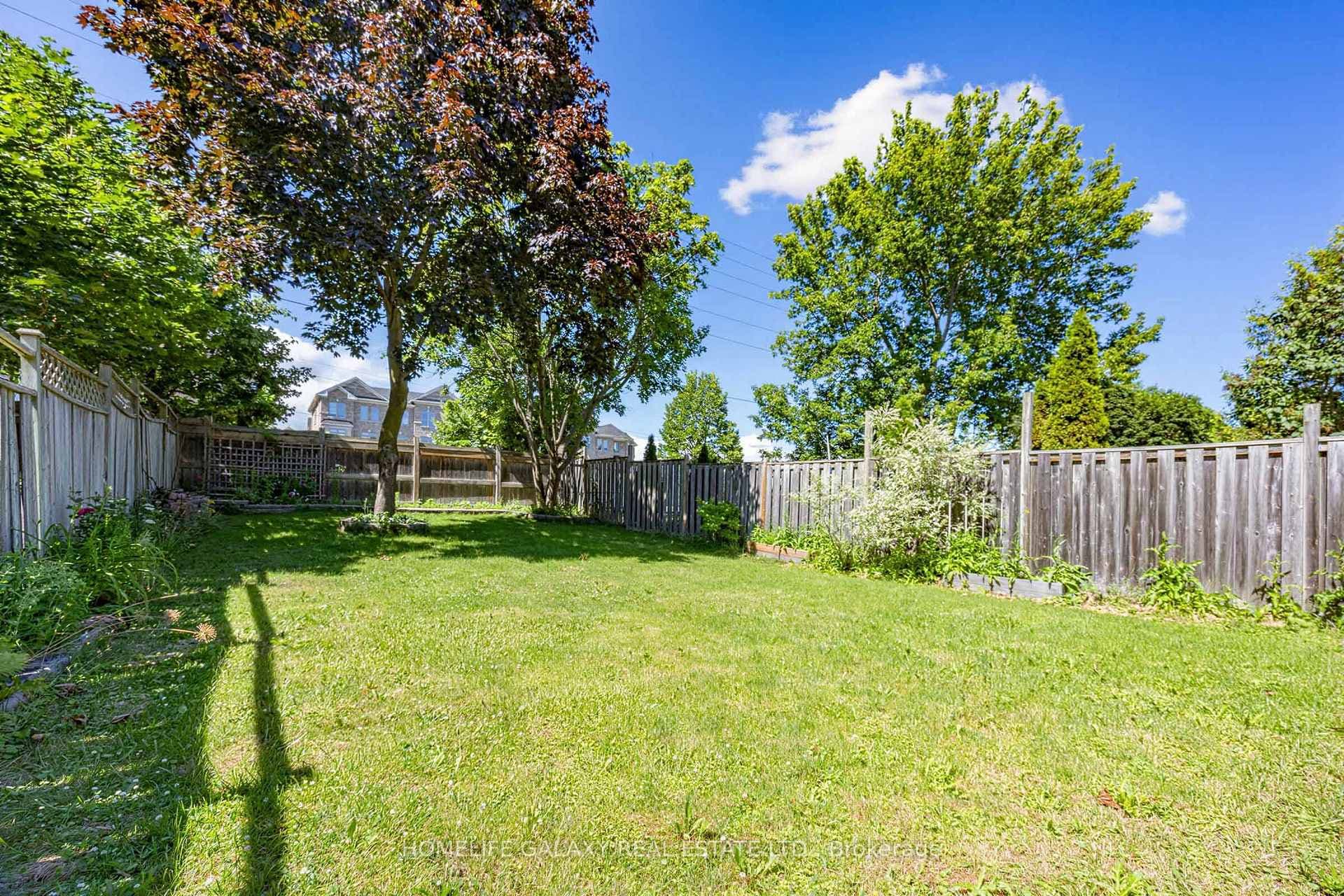 6 Bluebell Crescent photo 31