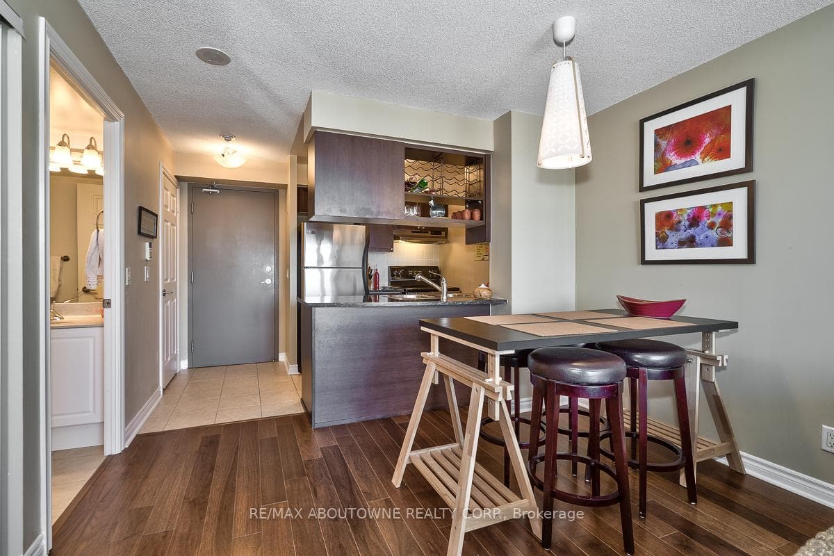 2325 Central Park Drive Unit 908 photo 5