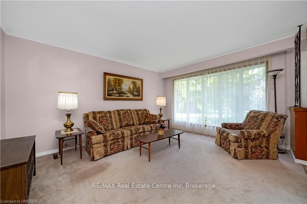 8 STEWARTTOWN Road photo 7