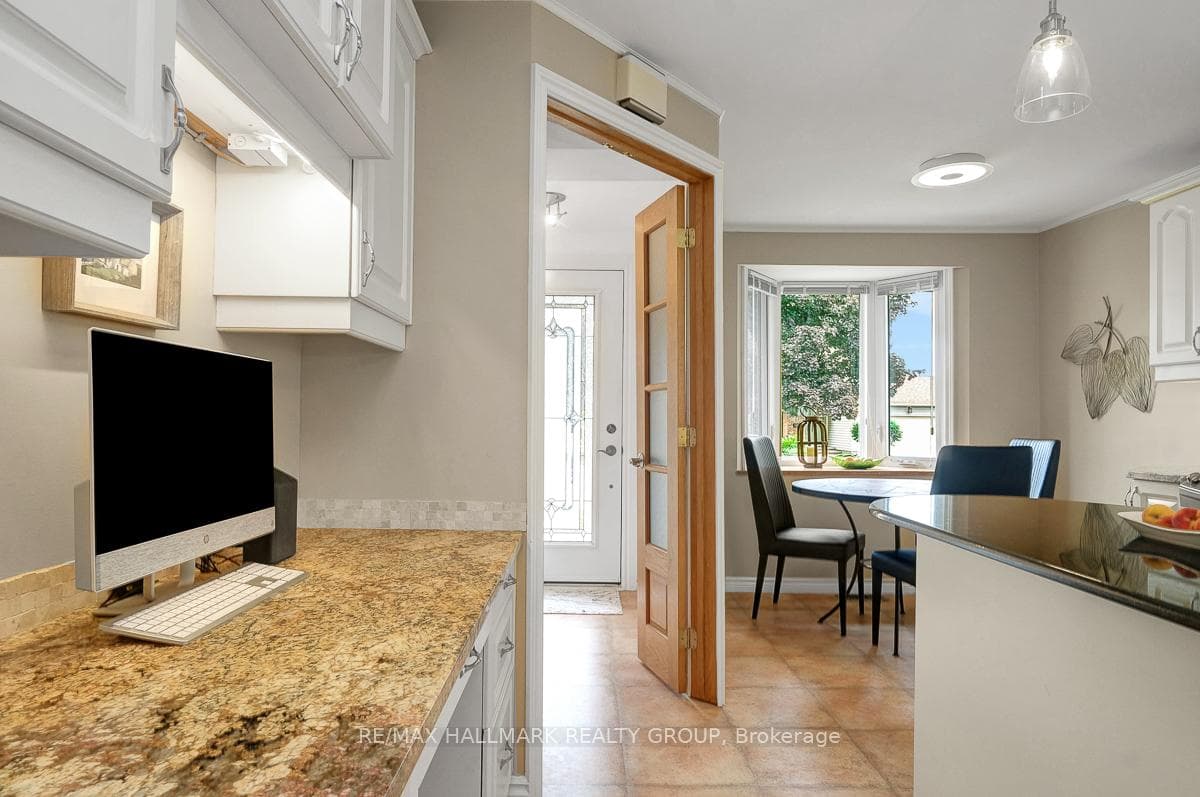 30 Melville Drive photo 18