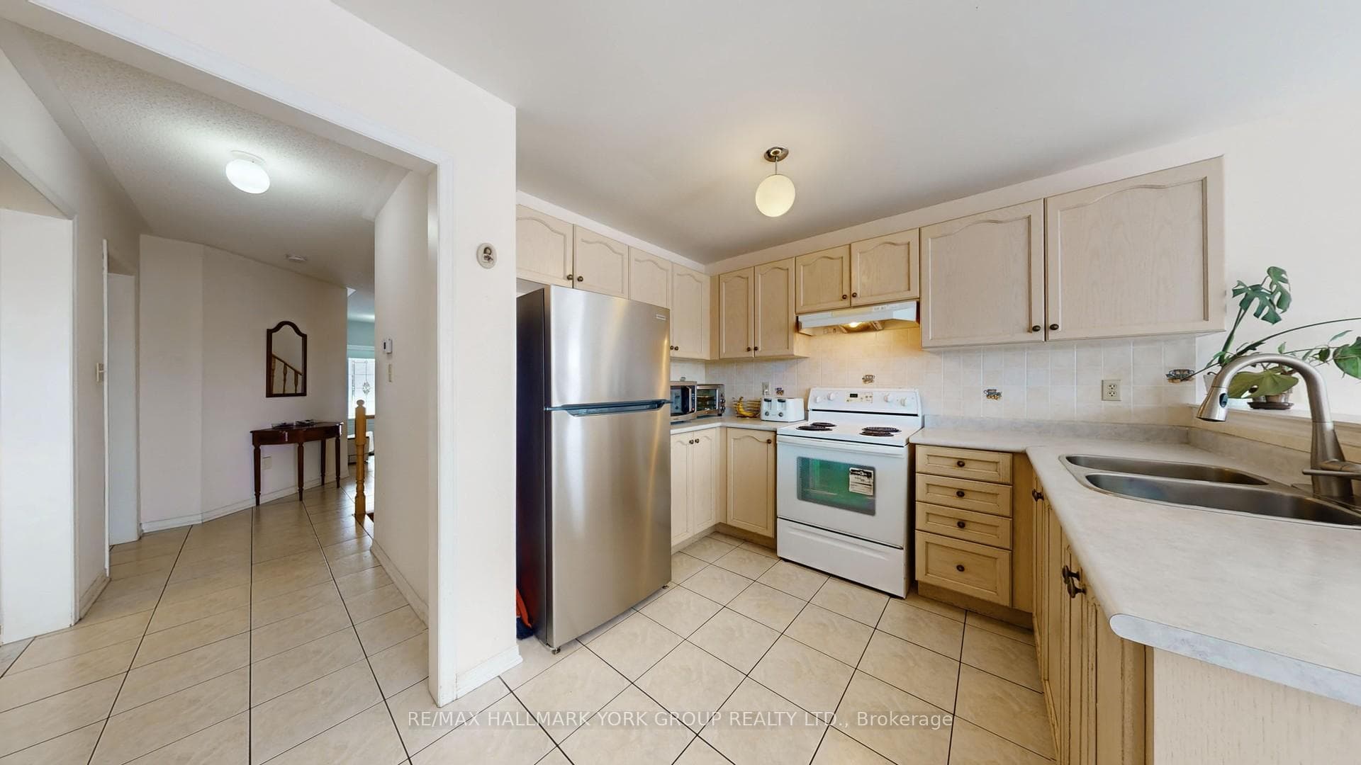 86 Petermann Street photo 12
