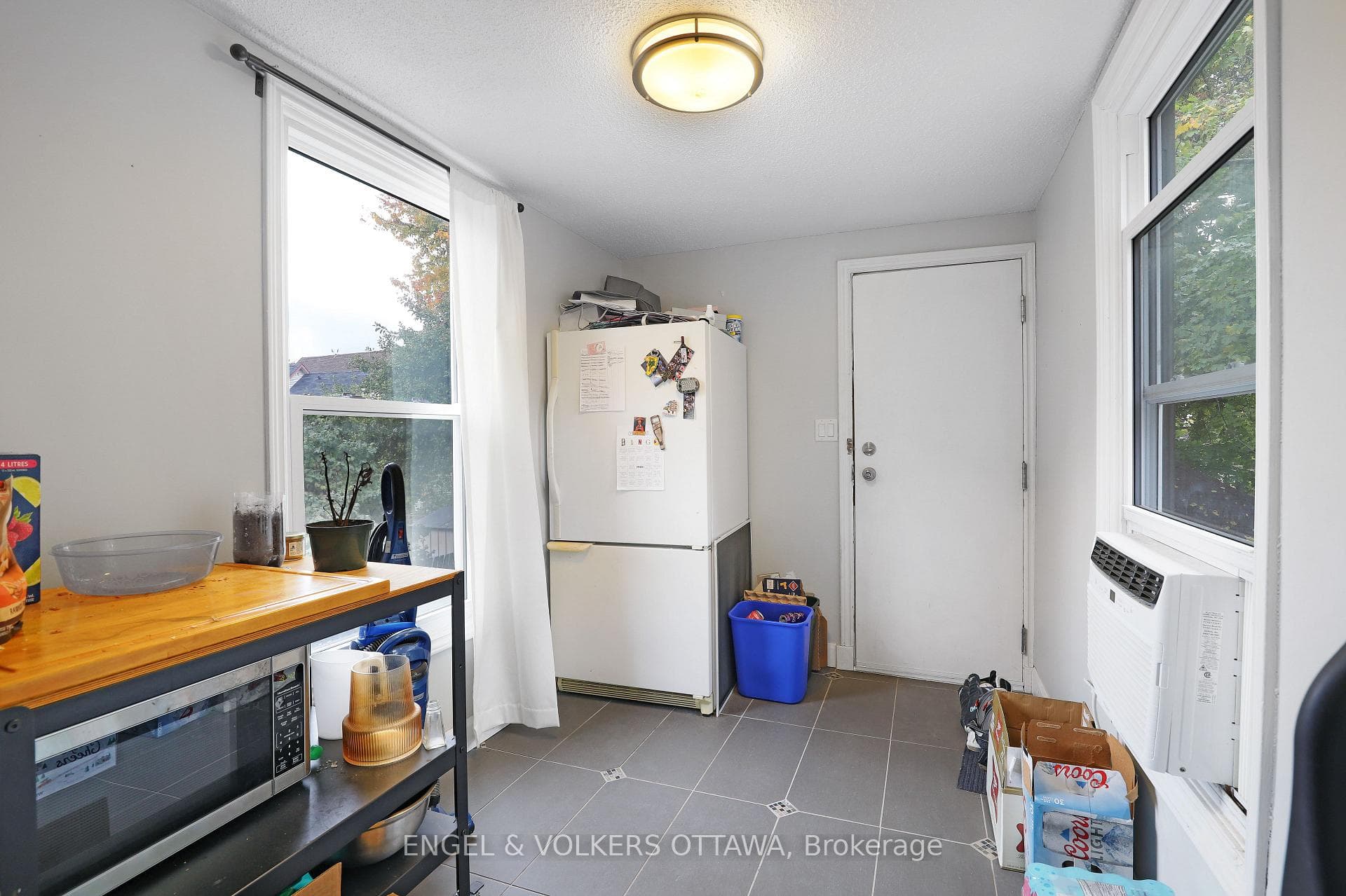 491 Mcleod Street Unit 2 photo 10