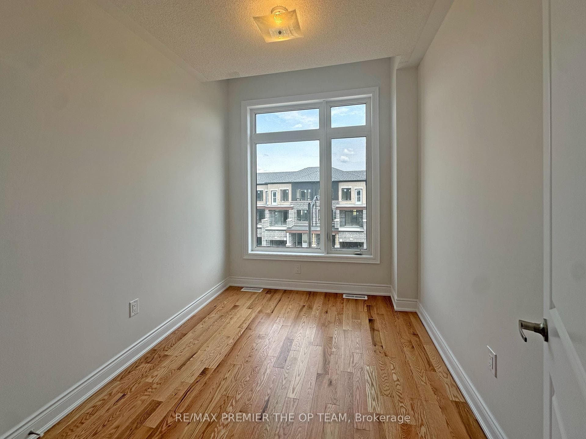 120 Tennant Circle photo 20