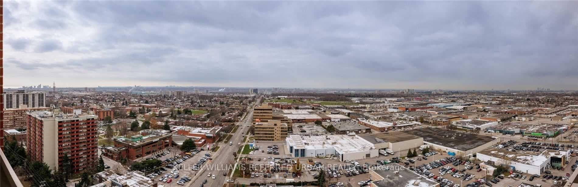 830 Lawrence Avenue Unit 2101 photo 12