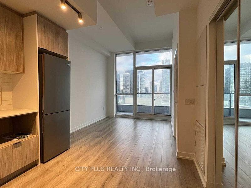 395 Bloor Street Unit 2804 photo 15