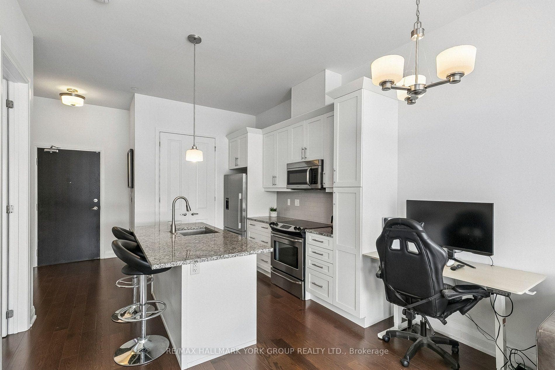 15277 Yonge Street Unit 309 photo 8