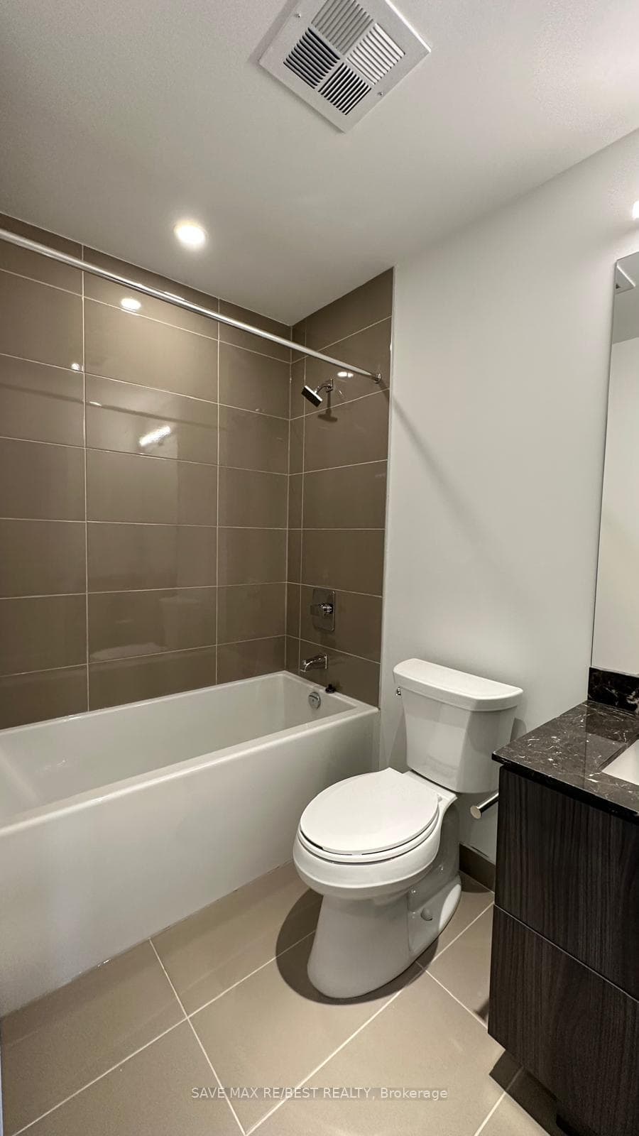 395 Bloor Street Unit 4908 photo 13