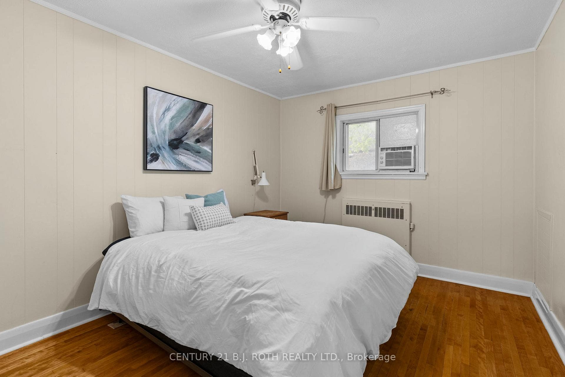 52 Marcus Street photo 13