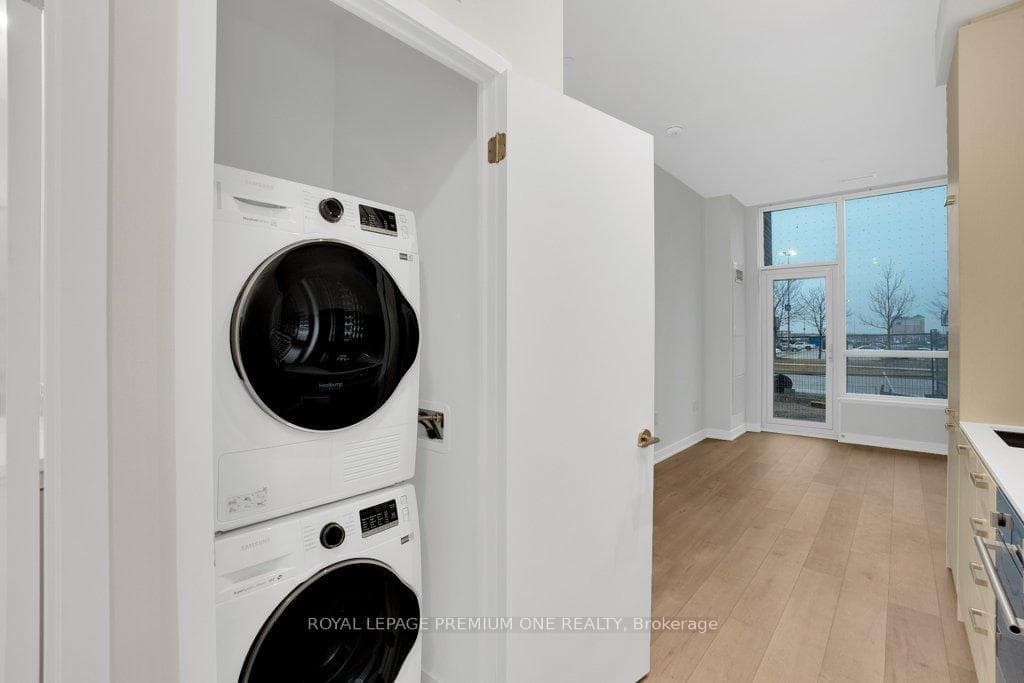 10 Honeycrisp Crescent Unit 106 photo 15