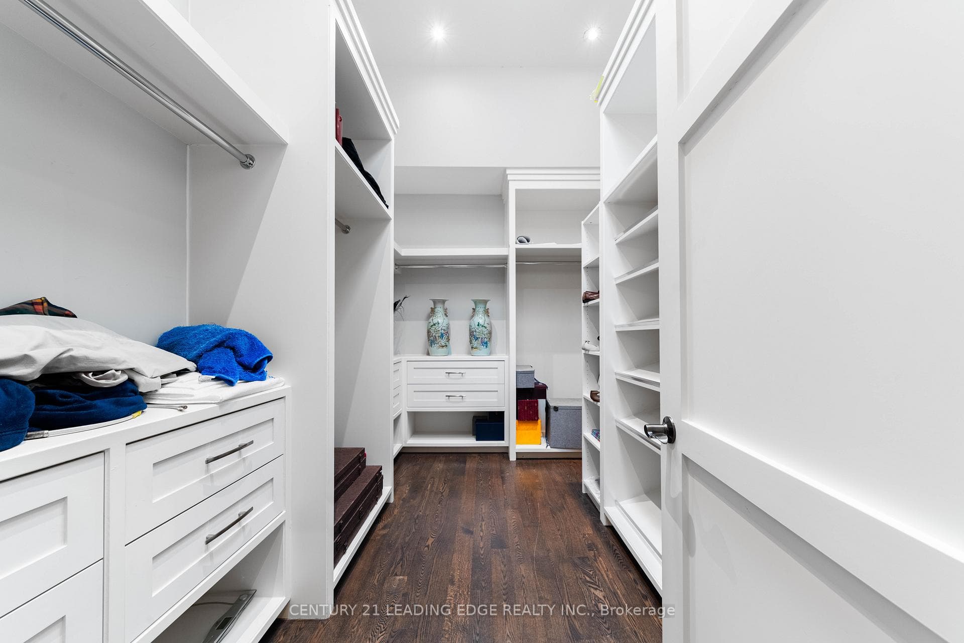 256 Park Home Avenue photo 41