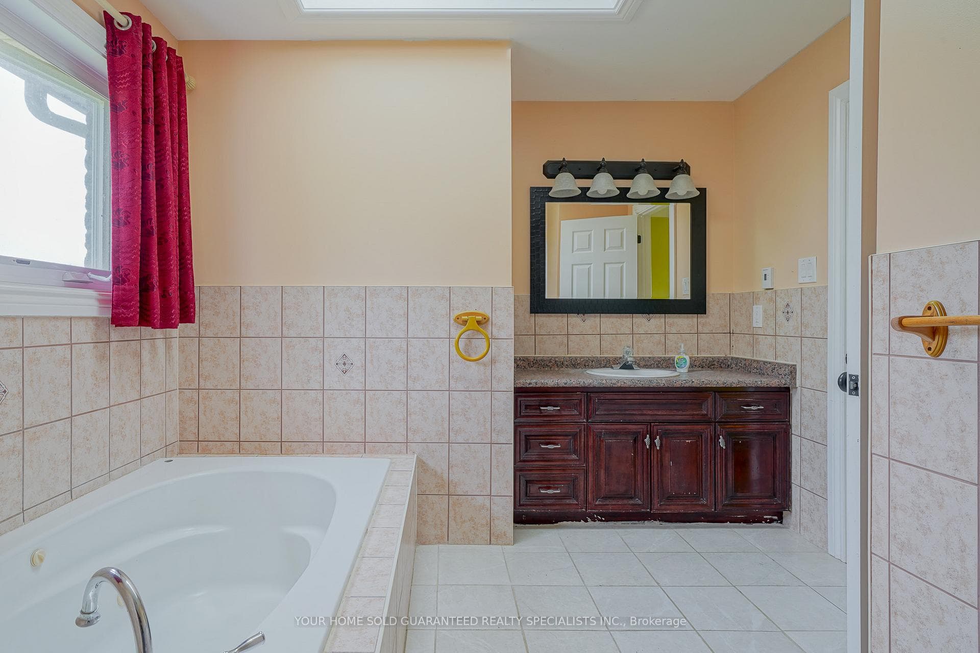 1240 Sheffield Road photo 20