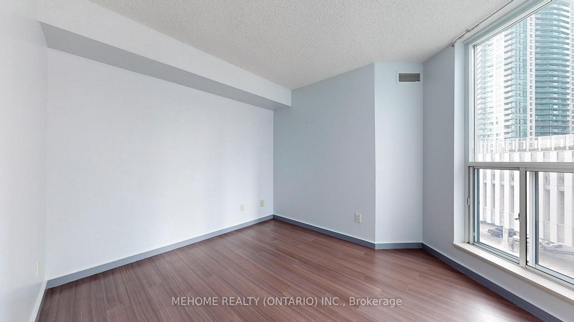 8 York Street Unit 612 photo 22