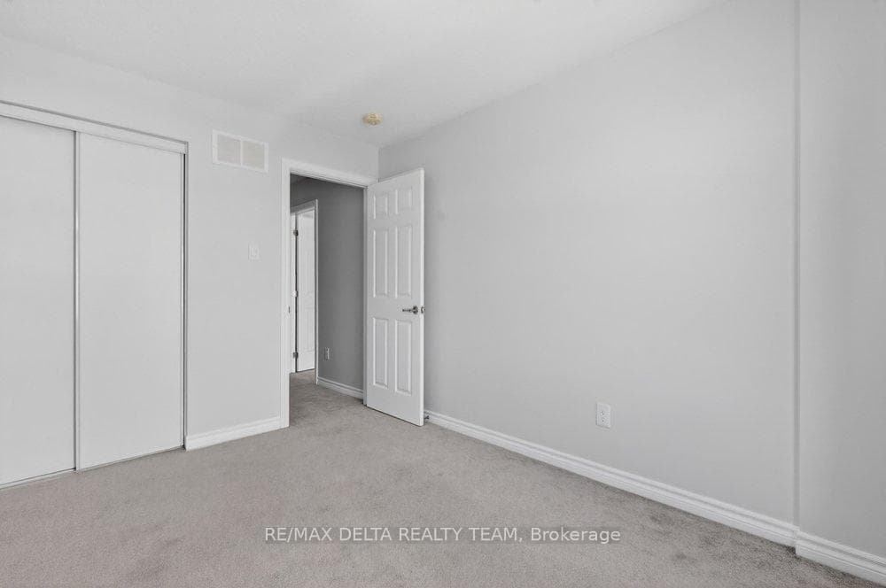 94 FEATHERTOP Lane photo 20