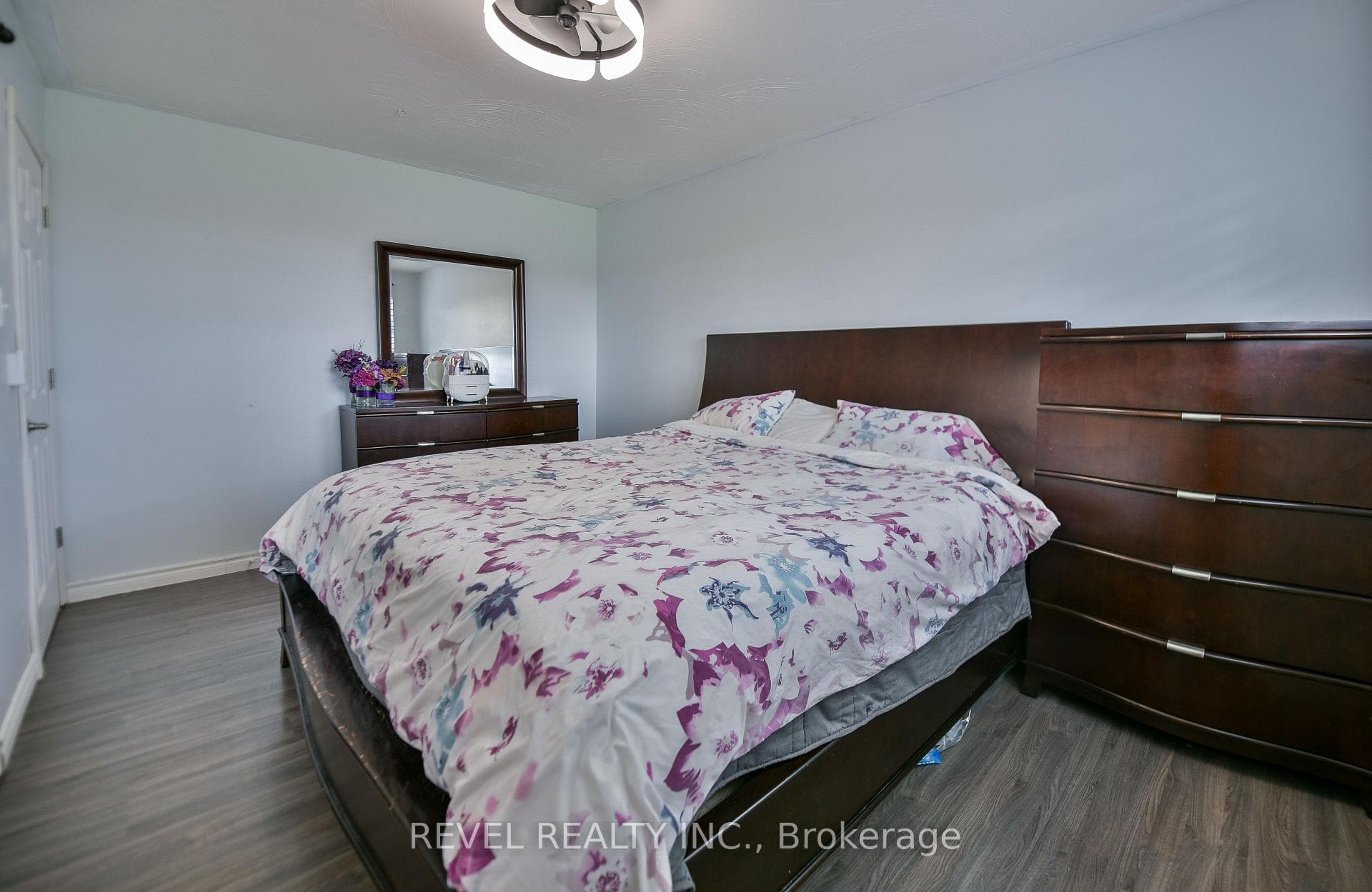 376 Morandin Avenue photo 17