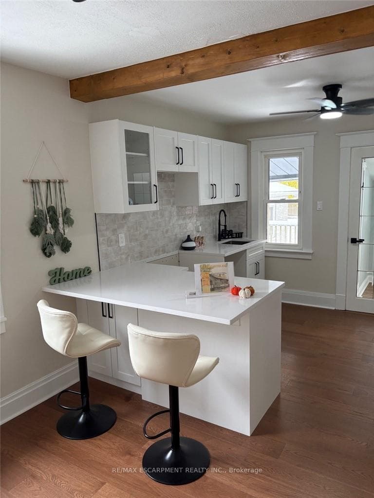 30 Eastchester Avenue photo 9