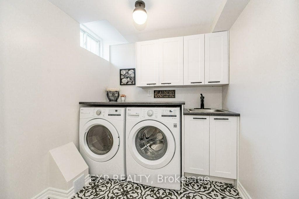 2405 Emerson Drive photo 20