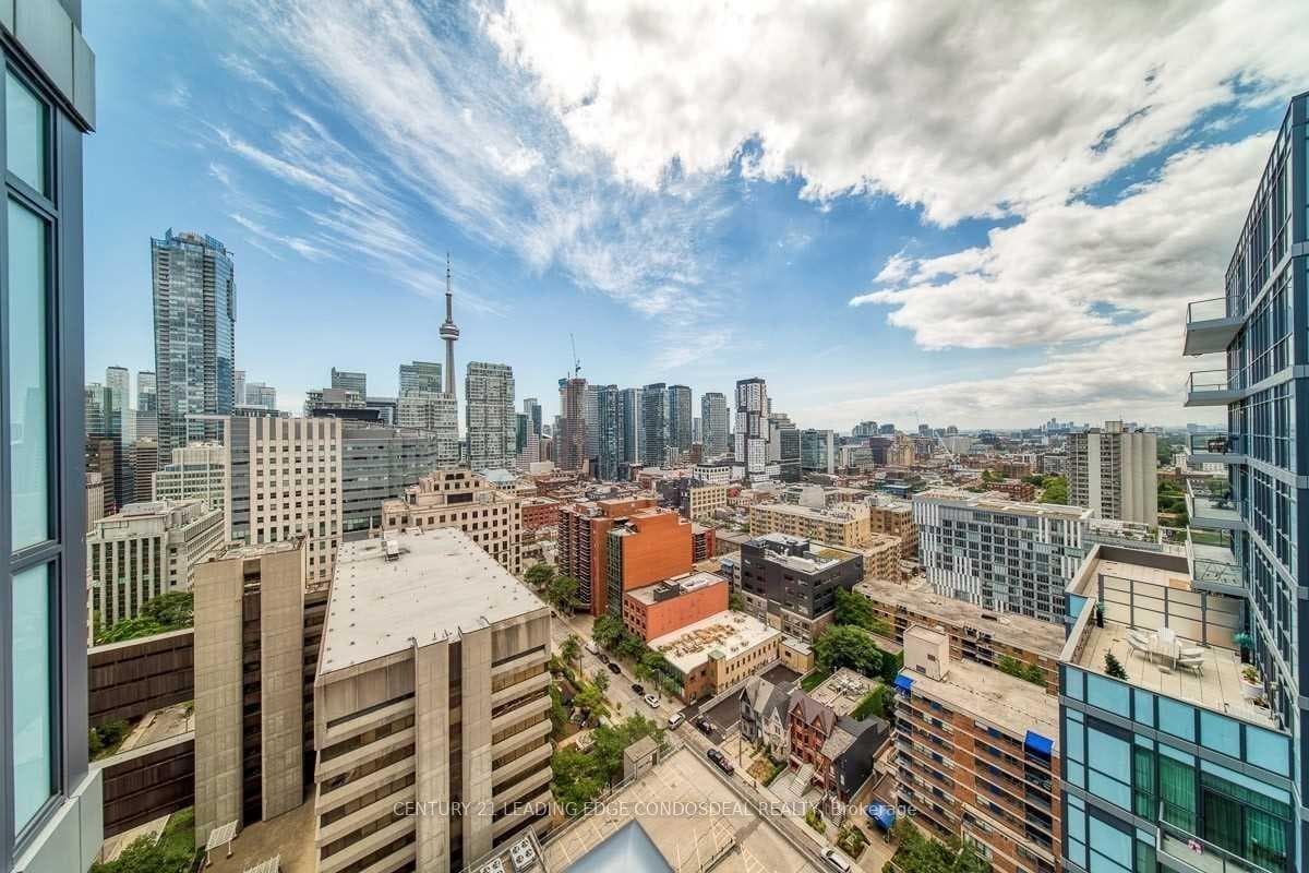 210 Simcoe Street Unit 2209 photo 10