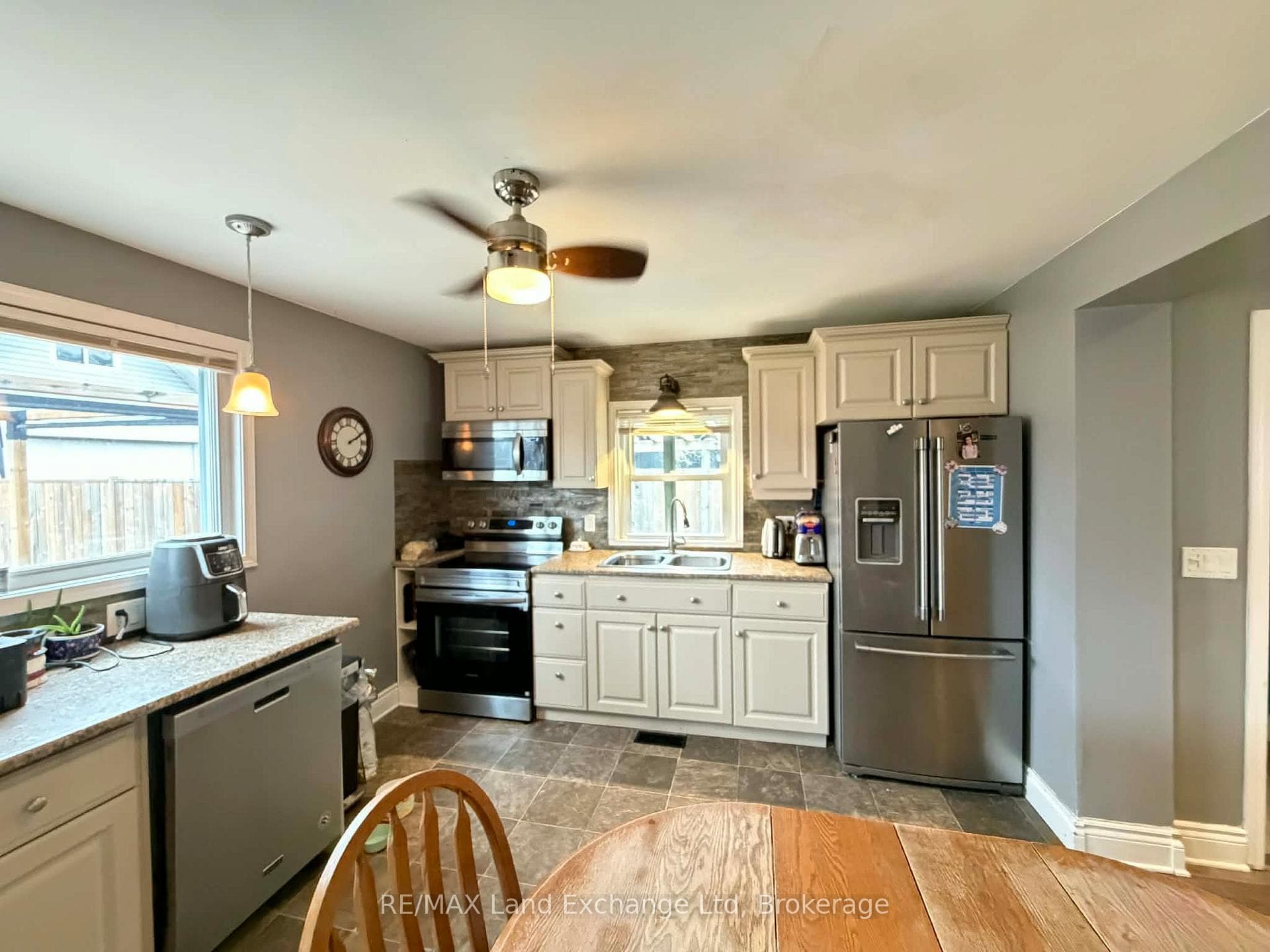 129 Victoria Street photo 5