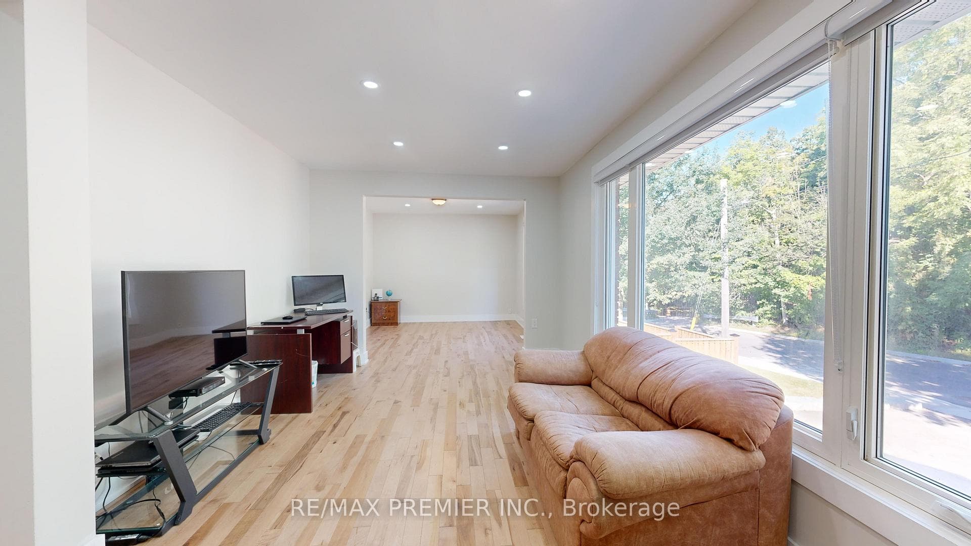 25 Cardell Avenue photo 7