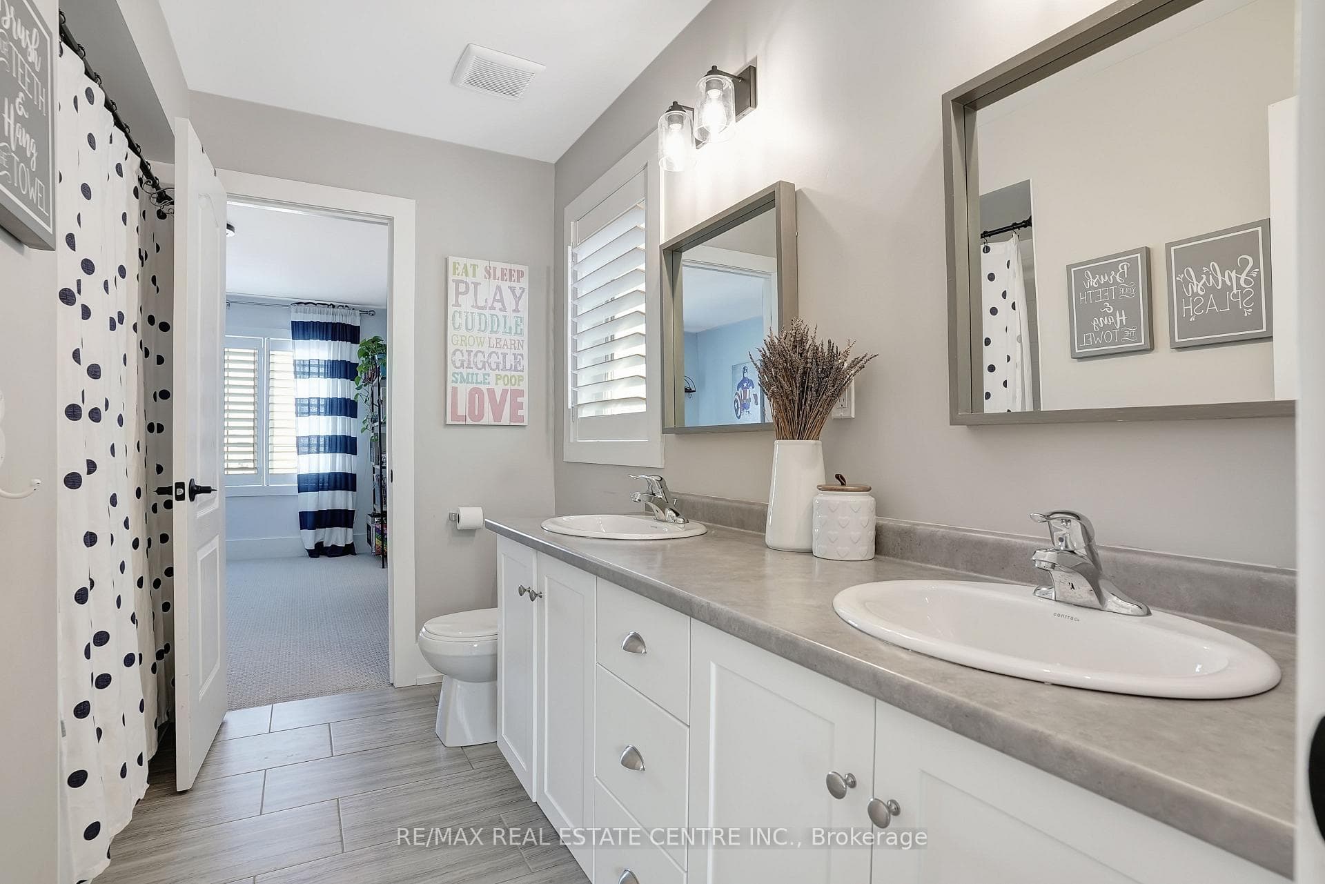 5 pc semi ensuite