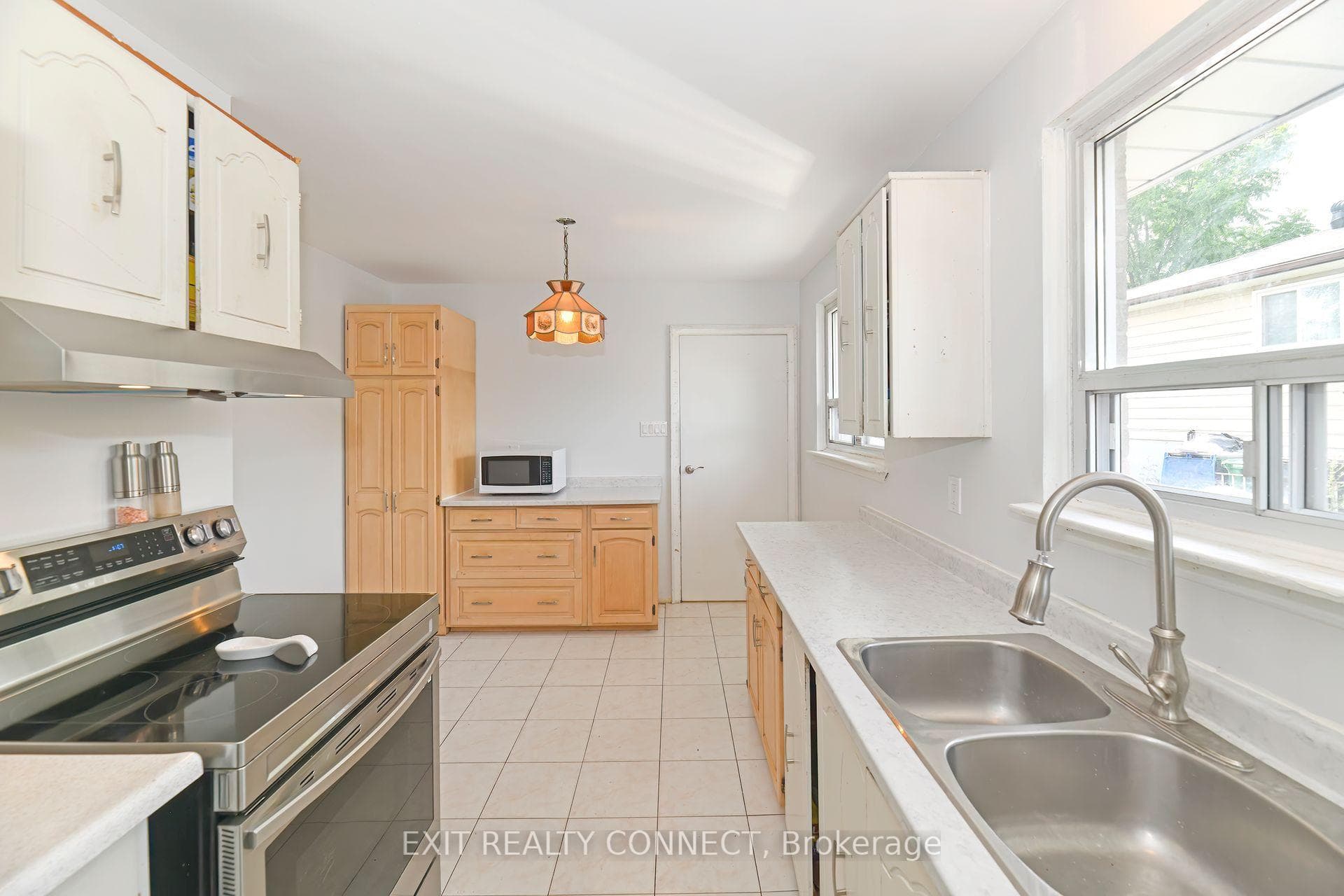 7 Mandarin Crescent photo 14