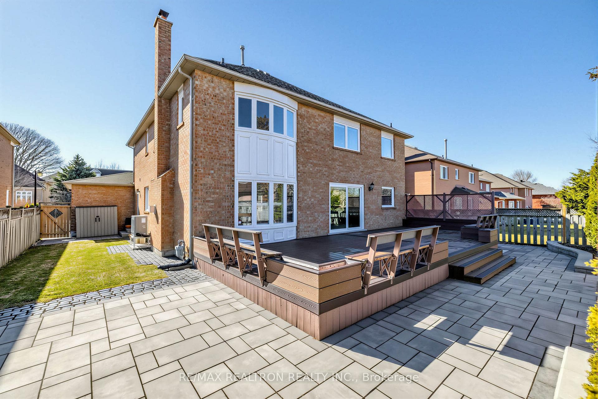 10 MACRILL Road photo 22